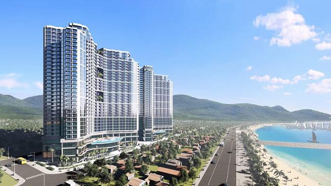 Phối cảnh một dự án condotel ven biển gồm nhiều tòa nhà cao tầng, phía trước là bãi biển và khu resort, bầu trời xanh trong.