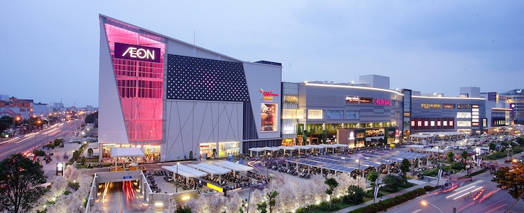 Siêu thị Aeon Mall khu tên lửa quận Bình Tân cách dự án D Homme Hồng Bàng 4km